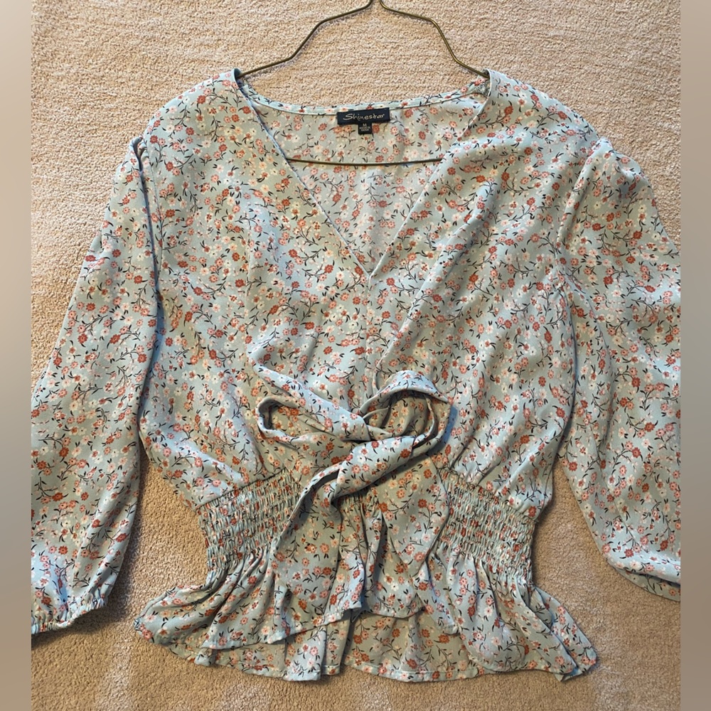 Cropped floral blouse